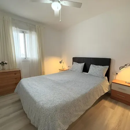 Stylish & Sunny With Pool Daire Fuengirola