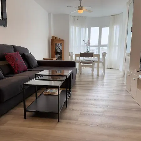 Apartment Stylish & Sunny With Pool Fuengirola