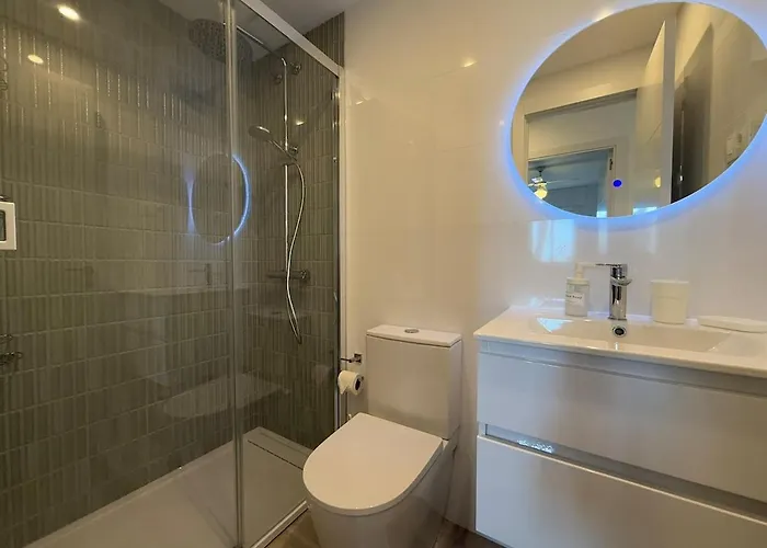 Apartment Stylish & Sunny With Pool *