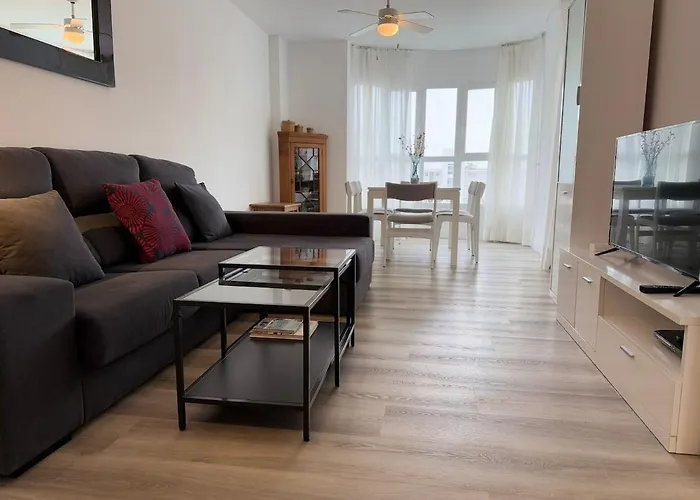 Apartment Stylish & Sunny With Pool Fuengirola