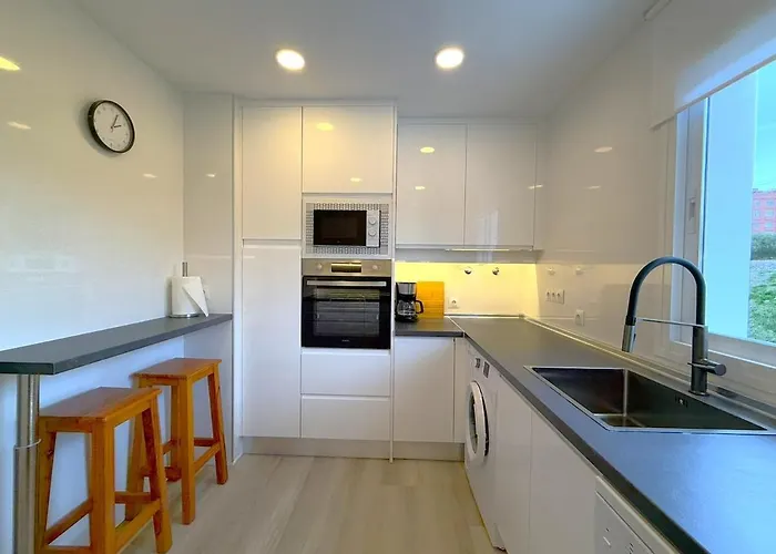 Stylish & Sunny With Pool Apartment Fuengirola