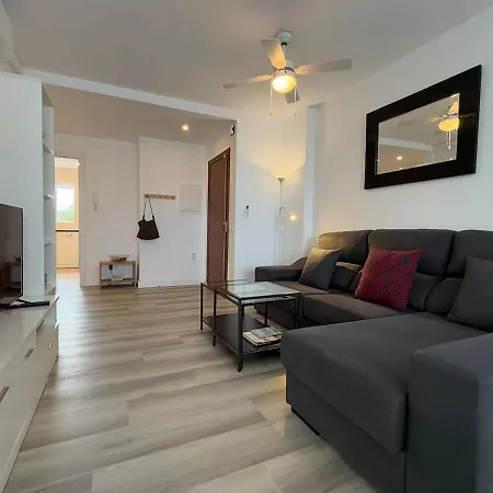 Apartamento Stylish & Sunny With Pool