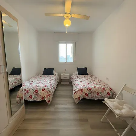 Apartamento Stylish & Sunny With Pool